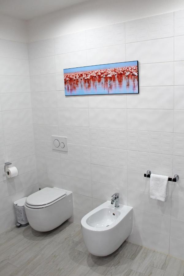 Flamingo Luxury Apartment Ajpsardinia Cagliari Esterno foto