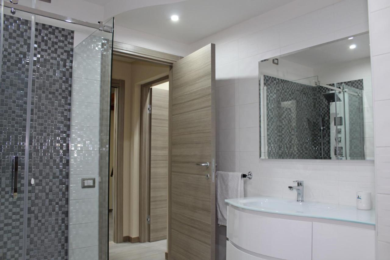 Flamingo Luxury Apartment Ajpsardinia Cagliari Esterno foto